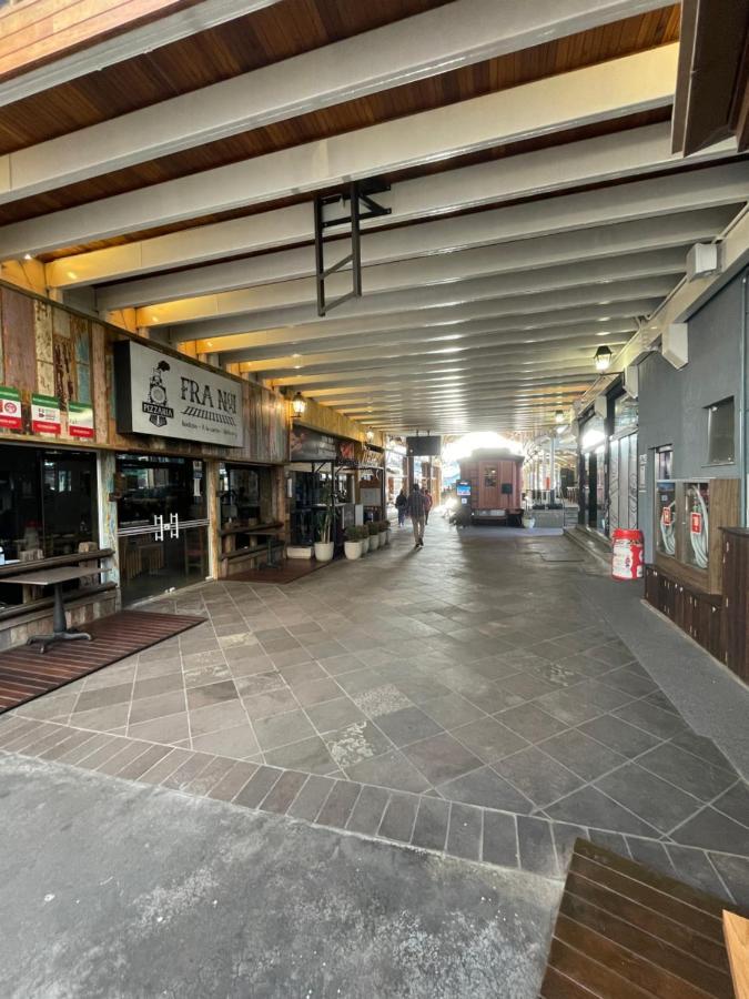 Alto Padrao, Centro, Rua Coberta, Na Estacao Campos De Canella 카넬라 외부 사진